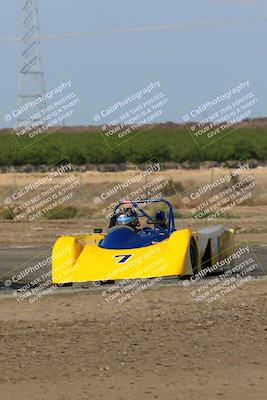 media/Apr-30-2022-CalClub SCCA (Sat) [[98b58ad398]]/Group 6/Race (Outside Grapevine)/